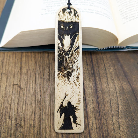 Segnalibro in legno raffigurante Gandalf contro il Balrog da Il Signore degli Anelli