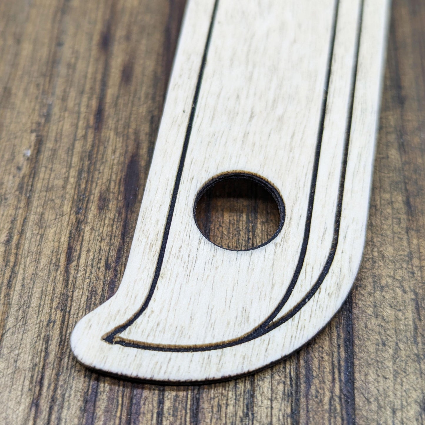 Segnalibro in legno ispirato alla spada Tagliateste del ninja Zabusa dall'Anime Manga Naruto