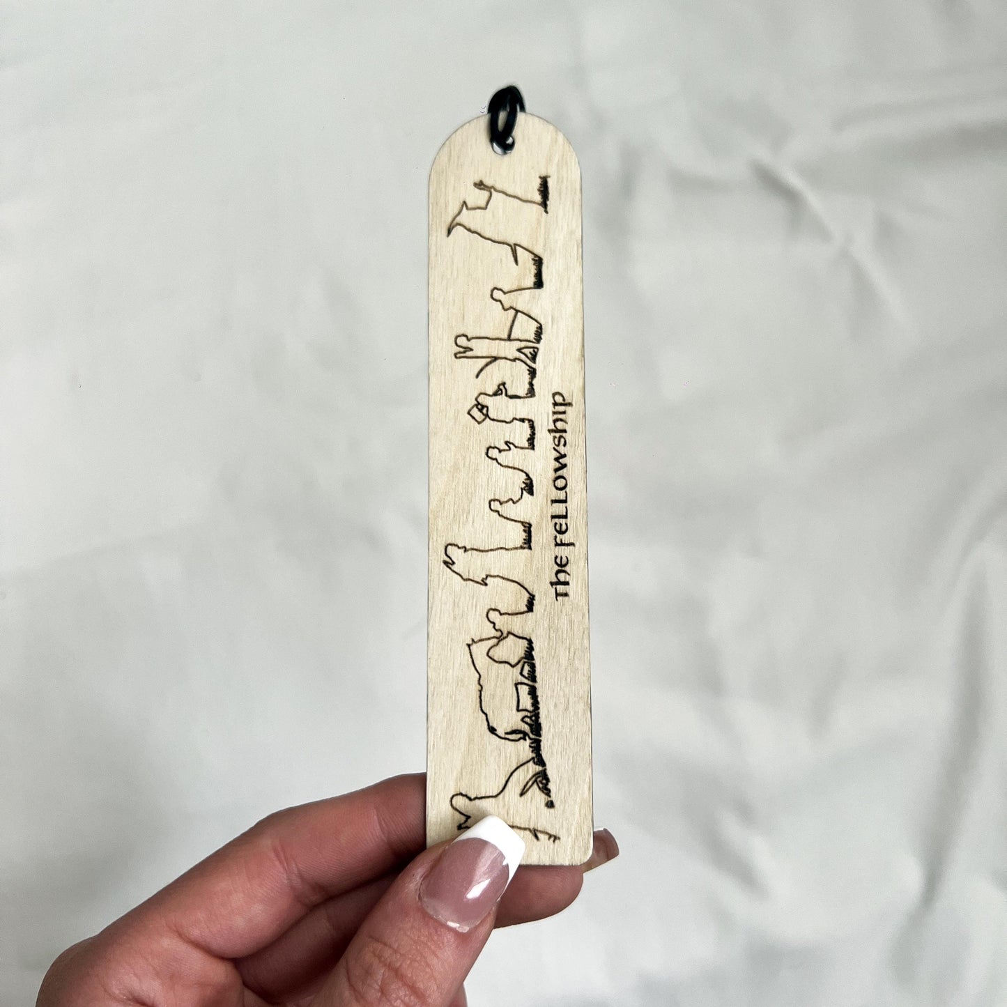 Segnalibro in legno Il Signore degli Anelli – Silhouette della Compagnia dell’Anello – Idea regalo fantasy per lettori e fan di Tolkien