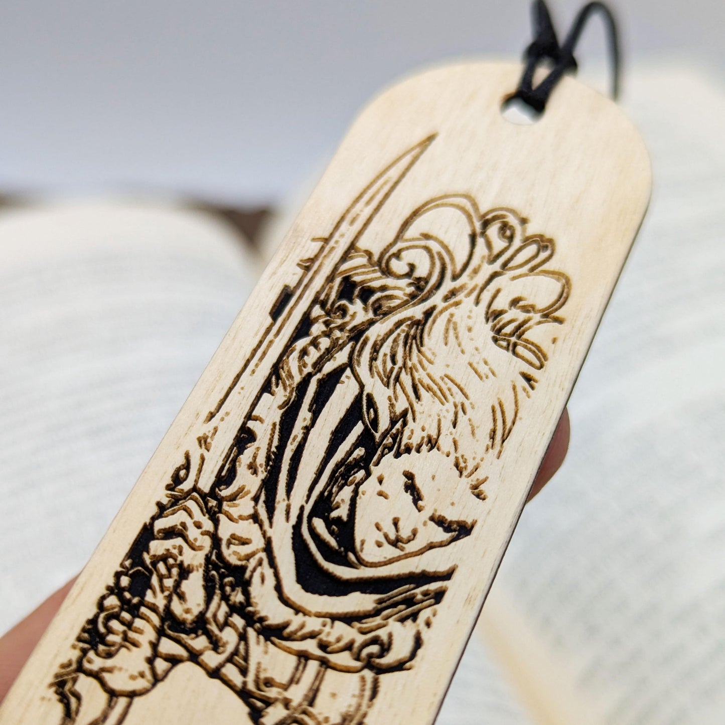 Segnalibro in legno inspirato a Drizzt e Guenhwyvar – Adatto ai fan dei libri di Dungeons and Dragons e Forgotten Realms