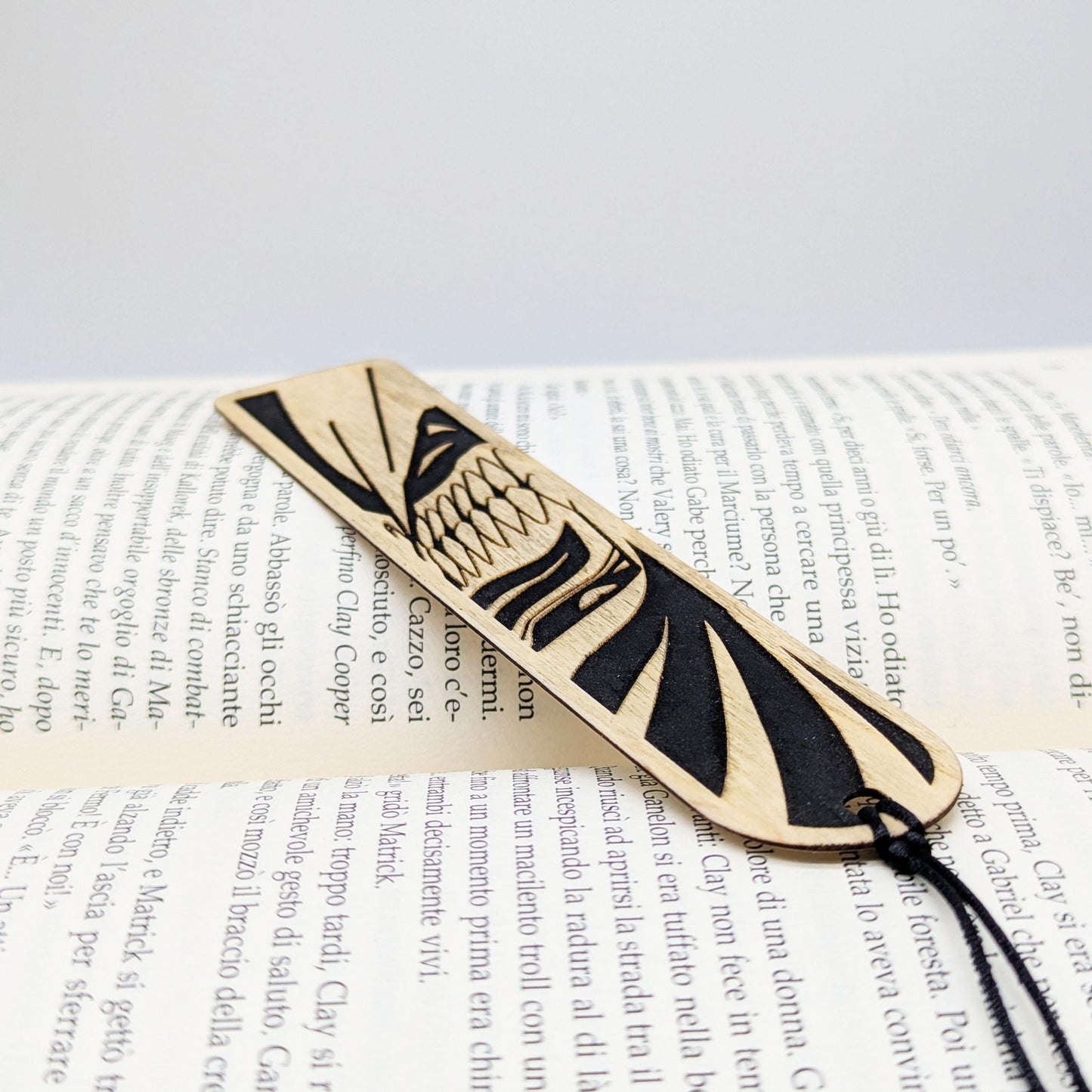 Segnalibro in legno Maschera Hollow, design guerriero anime ispirato a Bleach