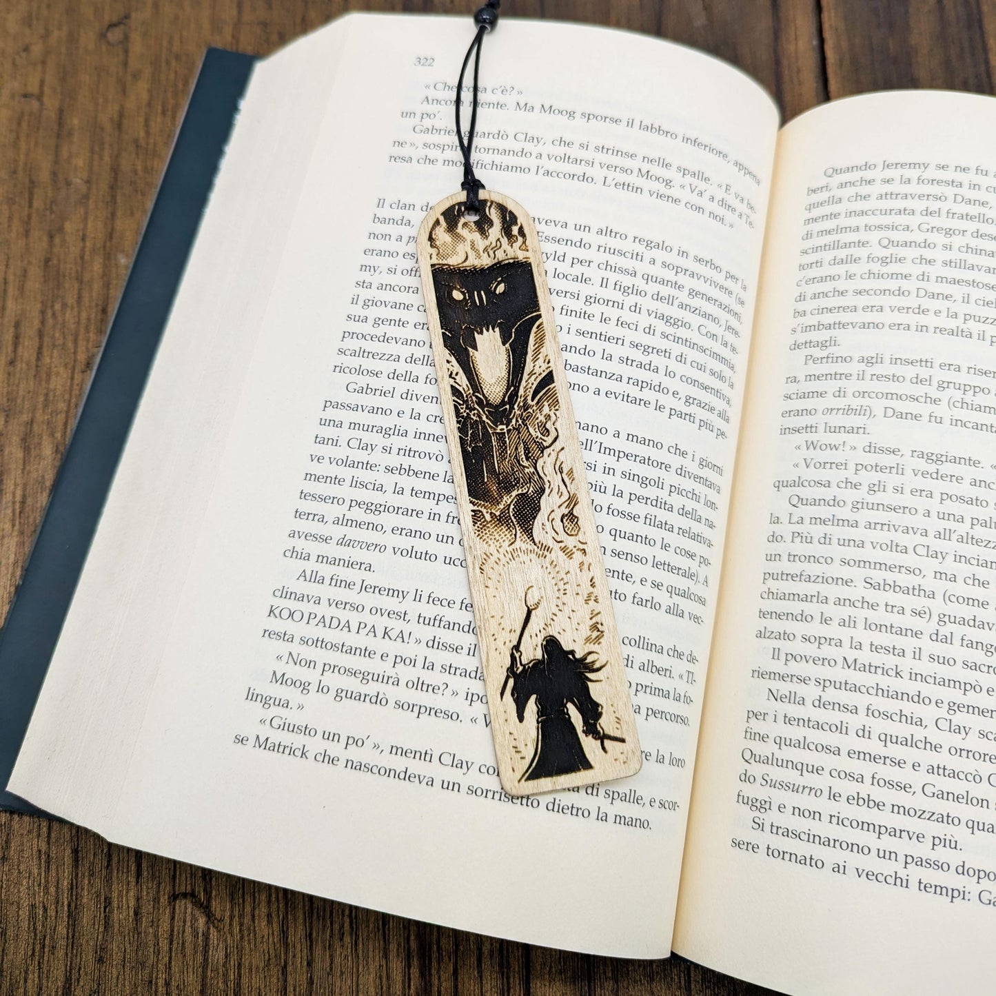 Segnalibro in legno raffigurante Gandalf contro il Balrog da Il Signore degli Anelli