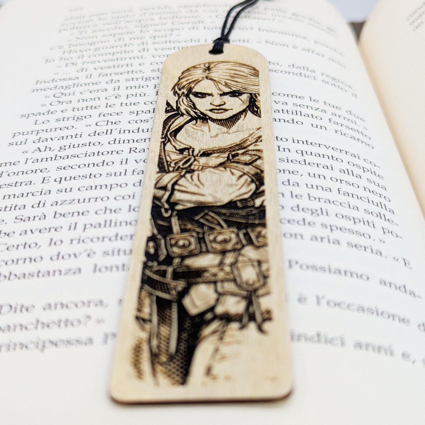 Segnalibro in legno Ciri Cirilla di Cintra, design inciso ispirato a The Witcher