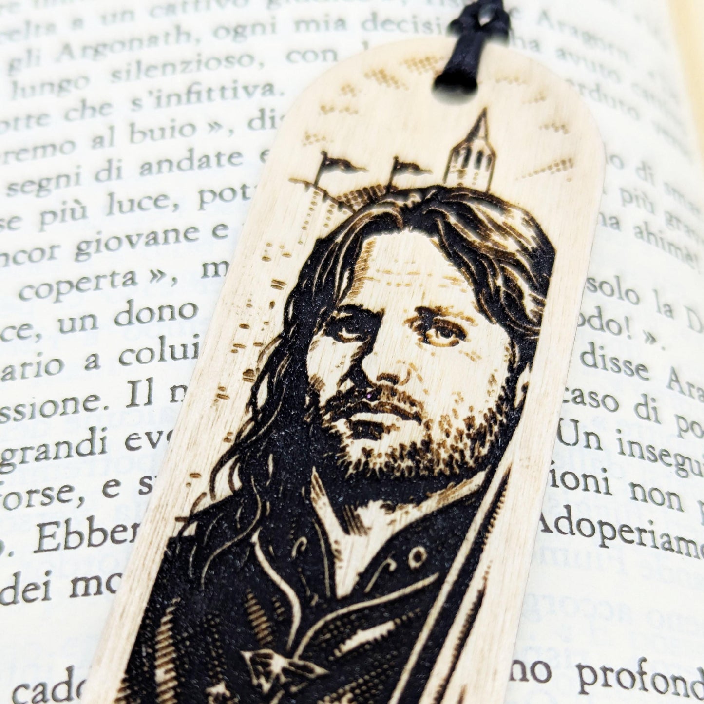 Segnalibro in legno Aragorn, design inciso ispirato a Il Signore degli Anelli