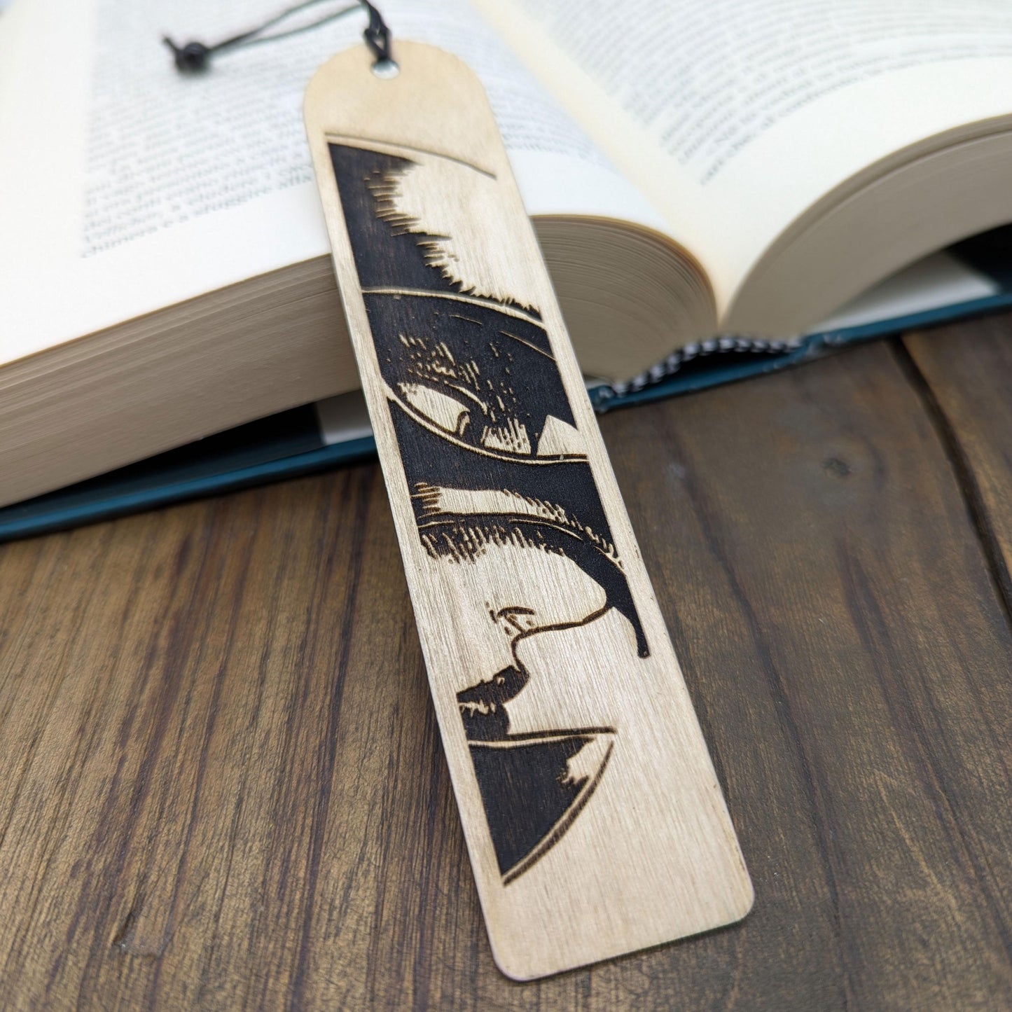 Segnalibro in legno ispirato a Grifis o Phemt dal manga Berserk