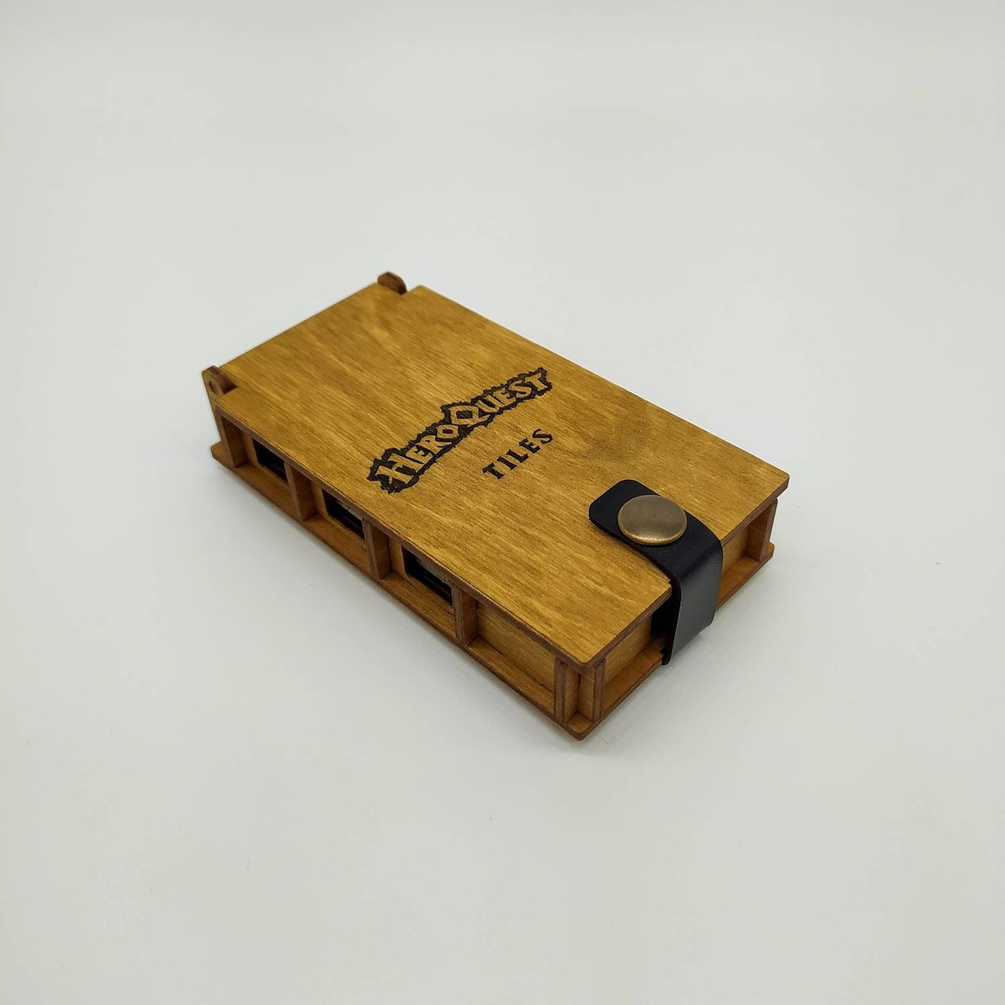 Heroquest 1989 porta tiles in legno e pelle
