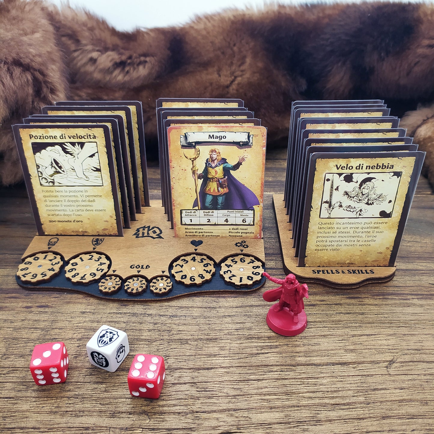 Dashboard Giocatore Heroquest in Legno, Porta Carte e Contatori Punti Corpo, Mente, Attacco, Difesa e Oro. Compatibile 1989 e 2021