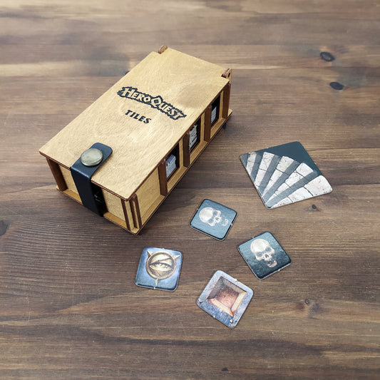 Cofanetto Porta Tasselli HeroQuest 2021 in Legno e Pelle – Organizer per Tiles e Token di Gioco – Taglia S o L