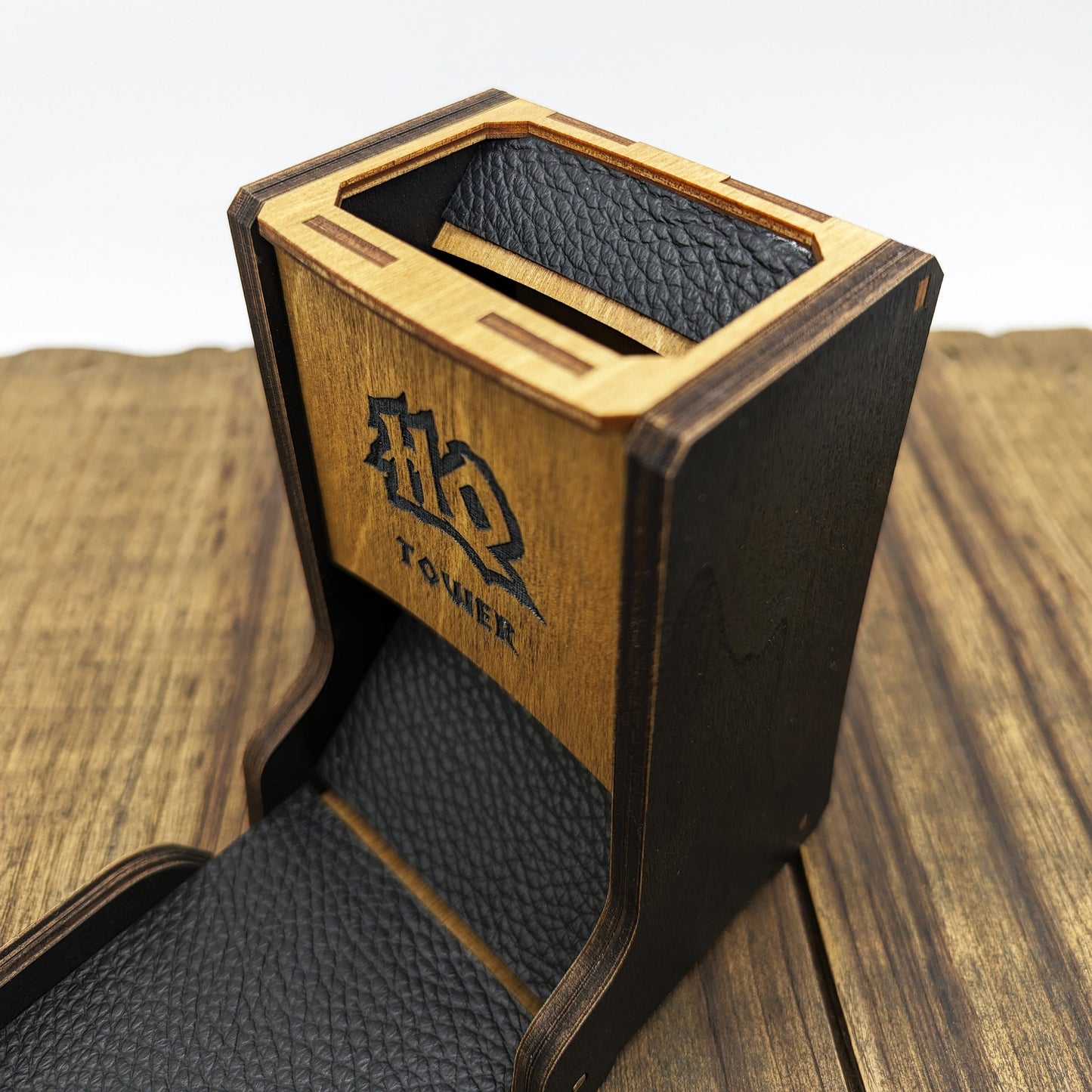 Heroquest torre lancia dadi in legno per dadi da combattimento e movimento, rivestita in vera pelle, richiudibile con chiusura magnetica