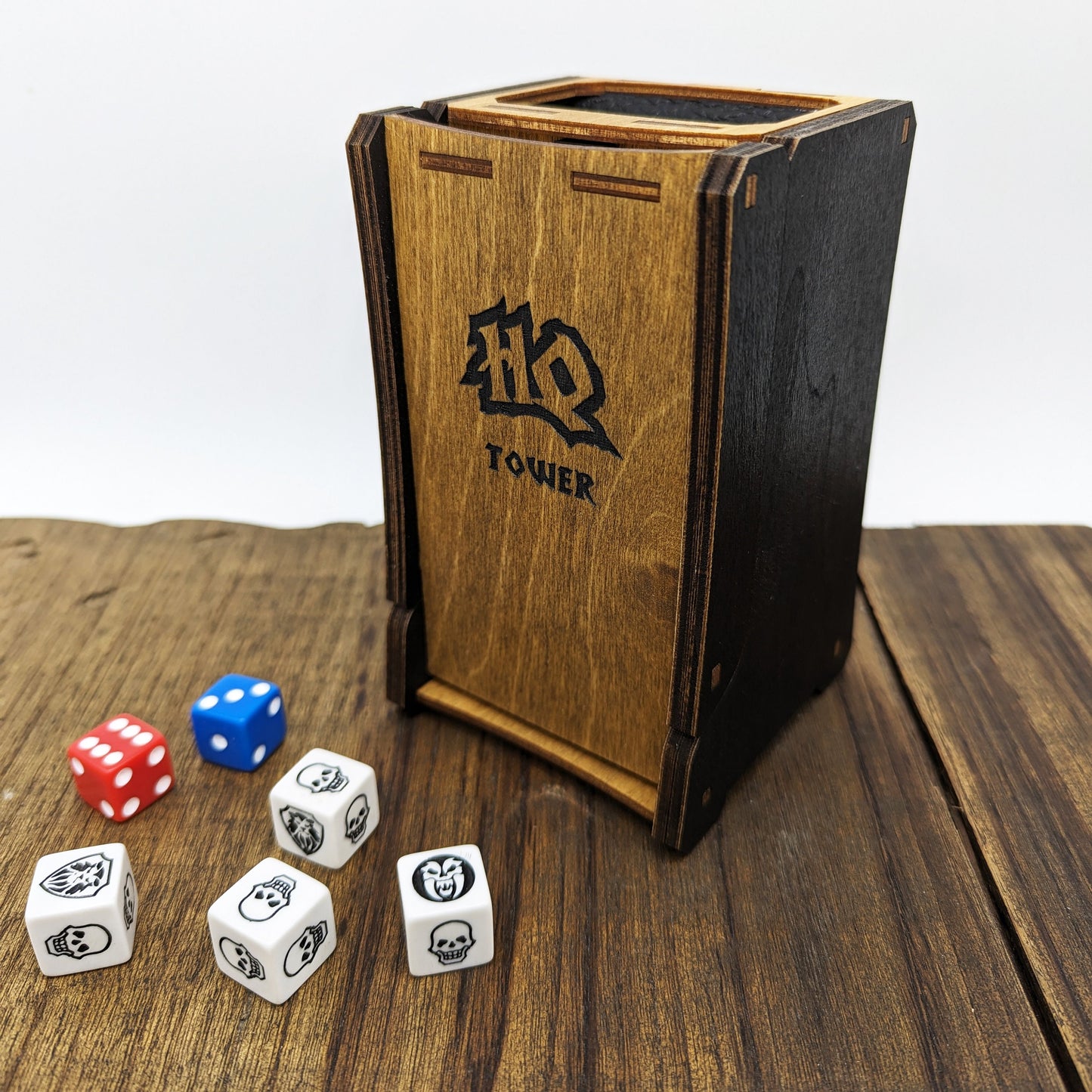 Heroquest torre lancia dadi in legno per dadi da combattimento e movimento, rivestita in vera pelle, richiudibile con chiusura magnetica