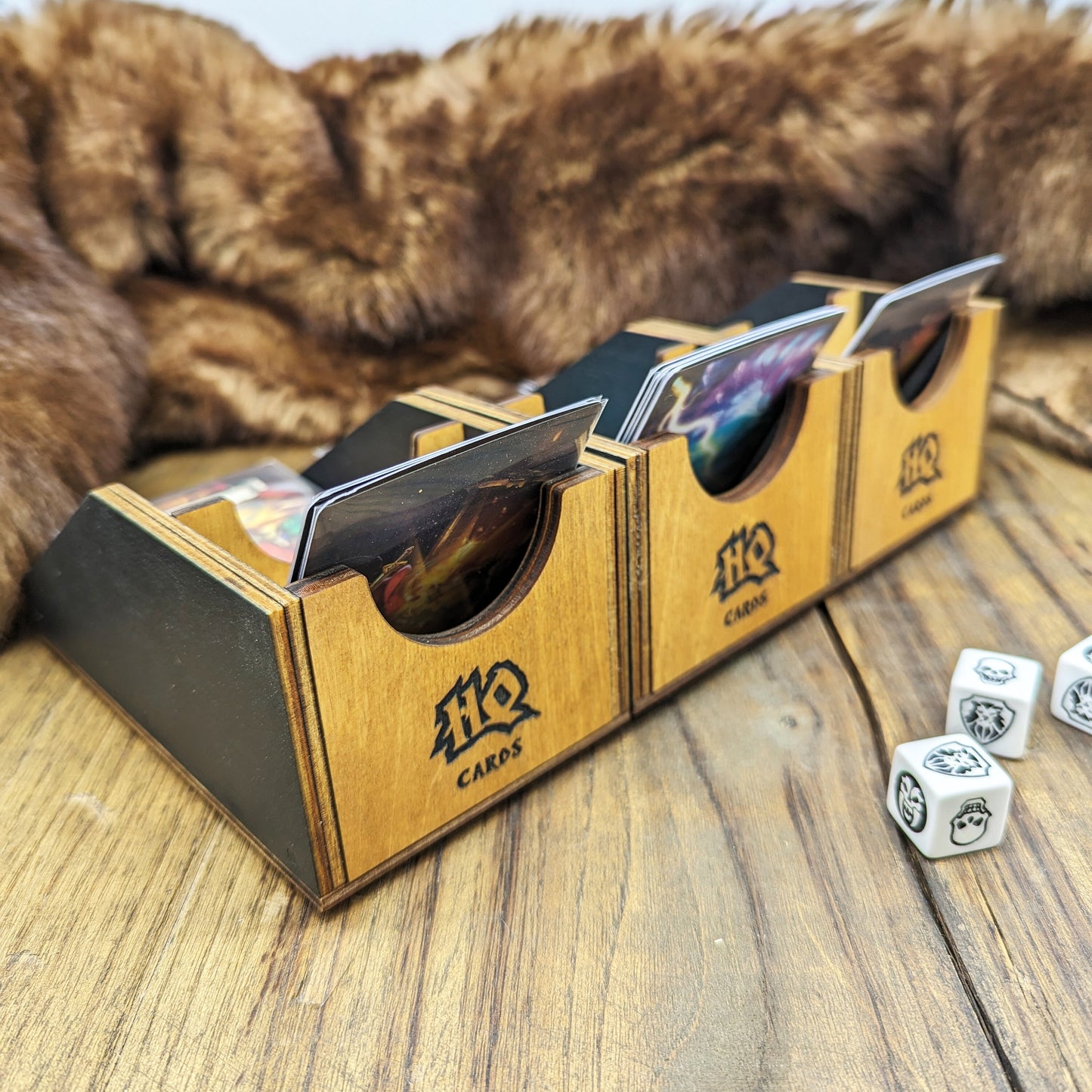Porta carte modulare in legno per giochi da tavolo, magnetico, dotato di comparto per gli scarti, personalizzato per Heroquest o neutro