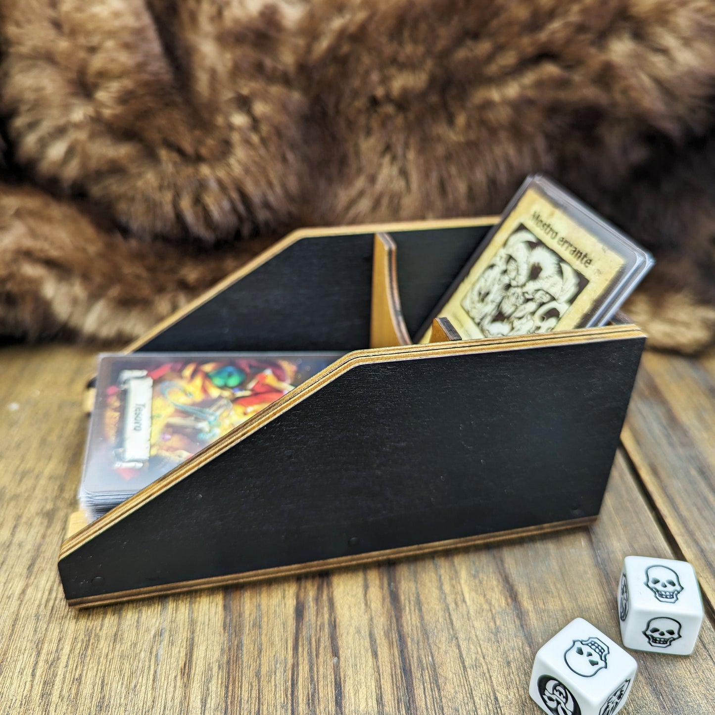 Porta carte modulare in legno per giochi da tavolo, magnetico, dotato di comparto per gli scarti, personalizzato per Heroquest o neutro