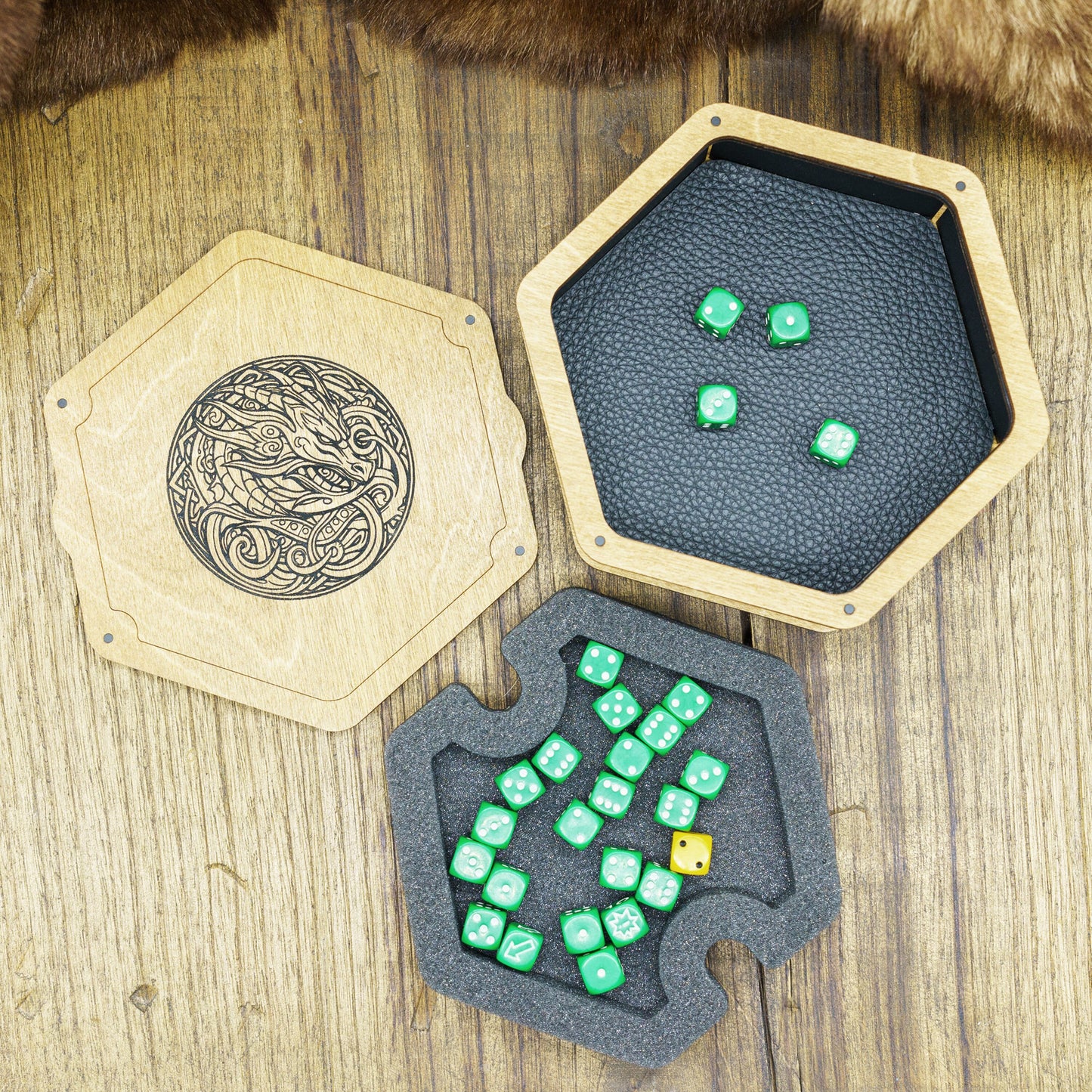 Scatola porta dadi e lancia dadi Drago Celtico - Scatola in legno con inserto in foam e coperchio magnetico, perfetta per DnD e wargame