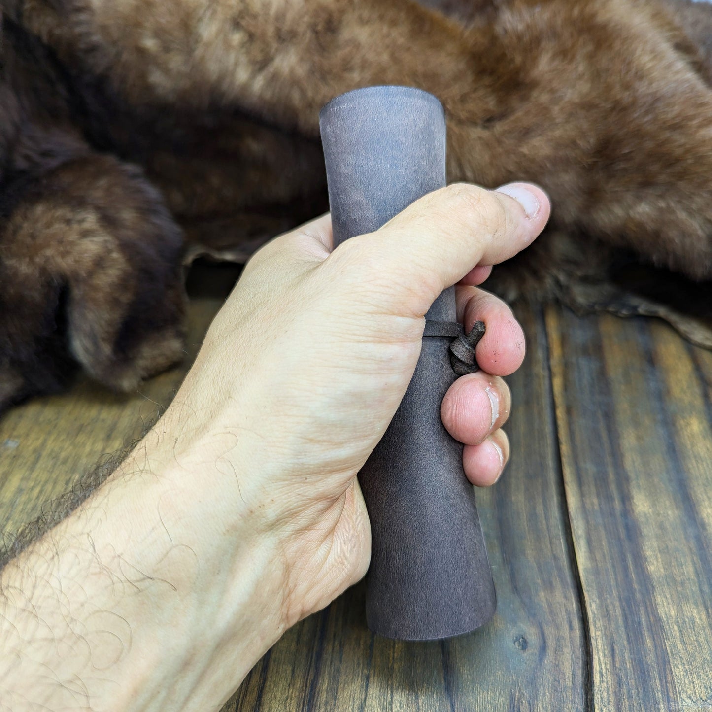 Pergamena Porta Dadi in Legno e Pelle per DnD e GdR – Custodia Dadi Portatile, Taglia S