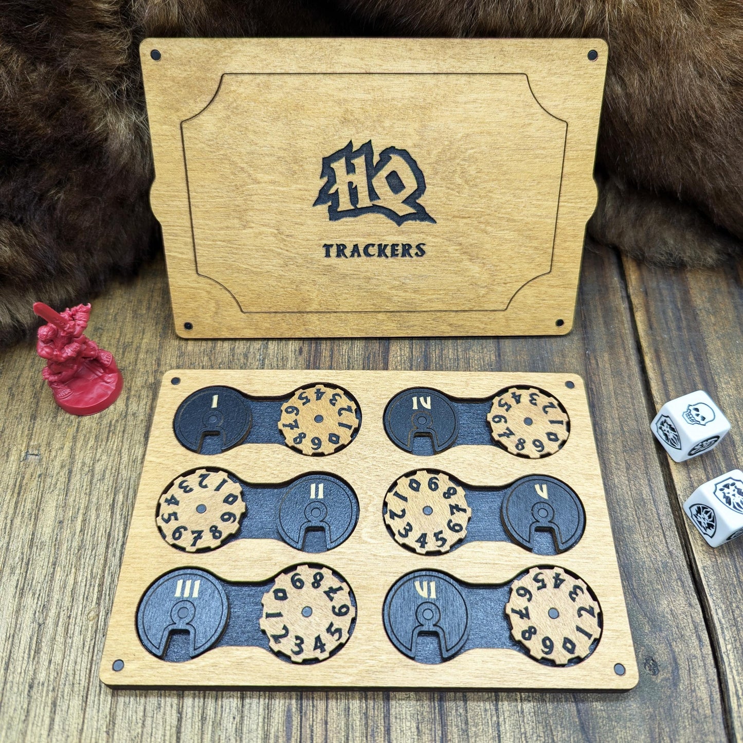 Heroquest Tracker magnetici in legno per tenere traccia dei punti corpo dei mostri, dei mercenari, dei personaggi. Disponibili con scatola.