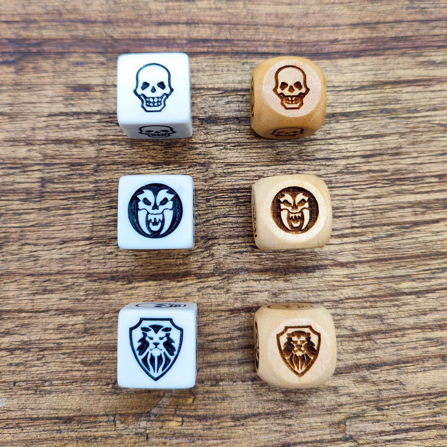 Dadi in legno per HeroQuest – Dadi combat e dadi movimento – Versione classica 1989 o nuova 2021