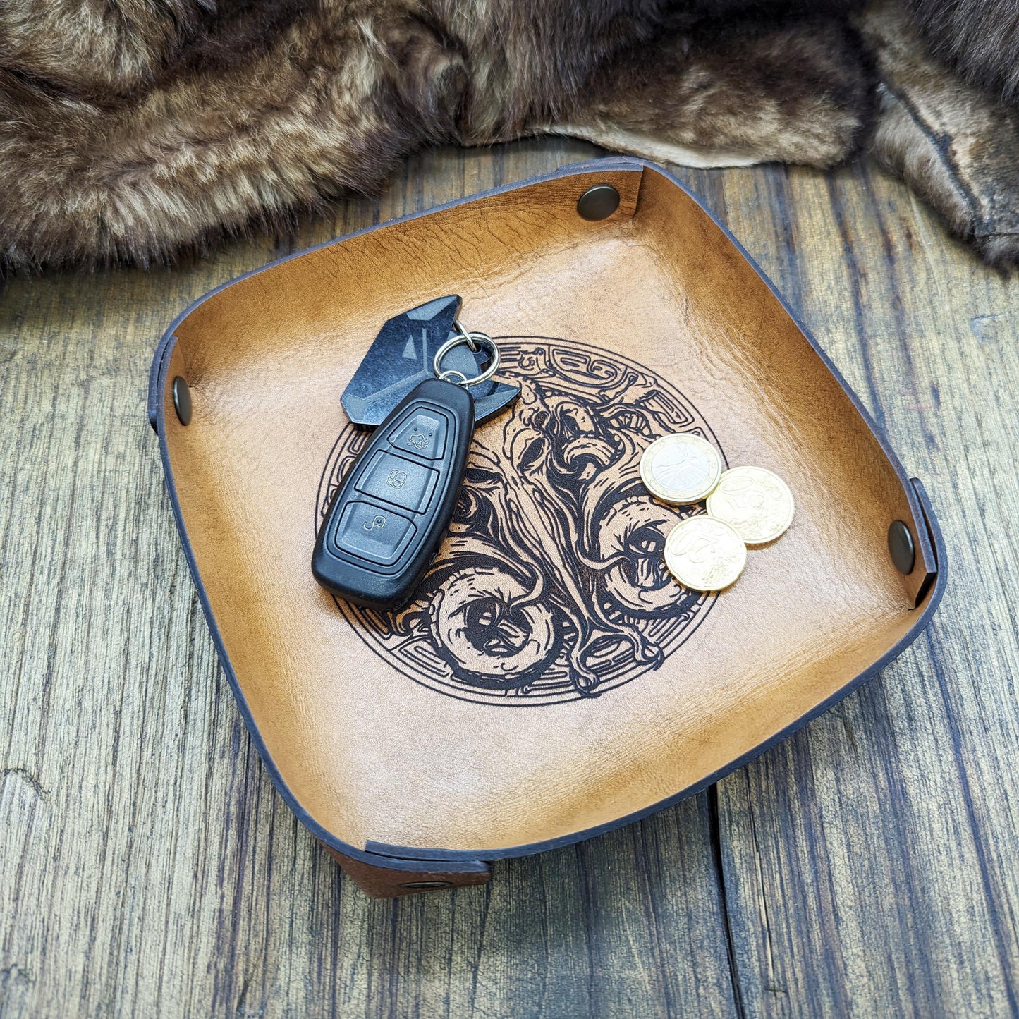 Lancia Dadi in Vera Pelle – Portatile, Vuota tasche, GDR, Giochi da Tavolo e wargames | 16 Design: Cthulhu, LOTR, Drago, Lupo, DM e altri