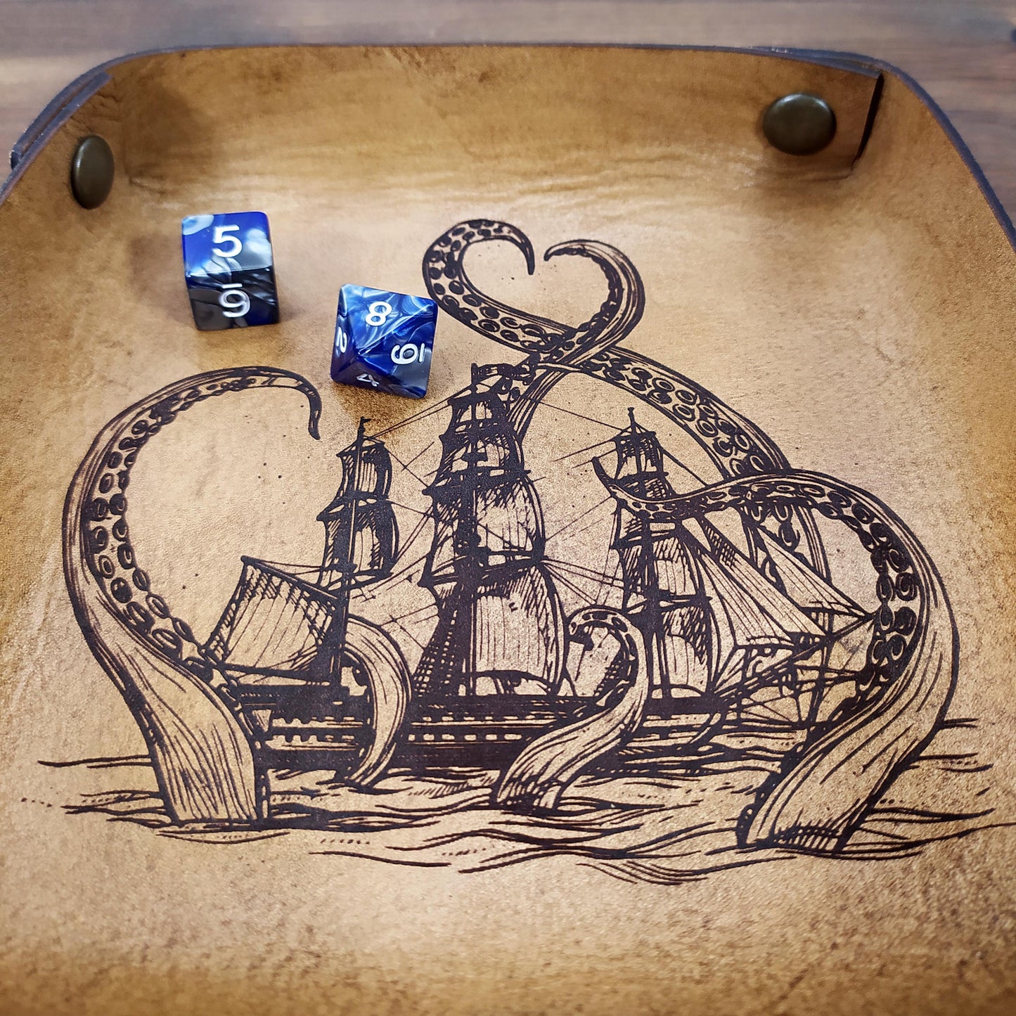 Lancia Dadi in Vera Pelle – Portatile, Vuota tasche, GDR, Giochi da Tavolo e wargames | 16 Design: Cthulhu, LOTR, Drago, Lupo, DM e altri