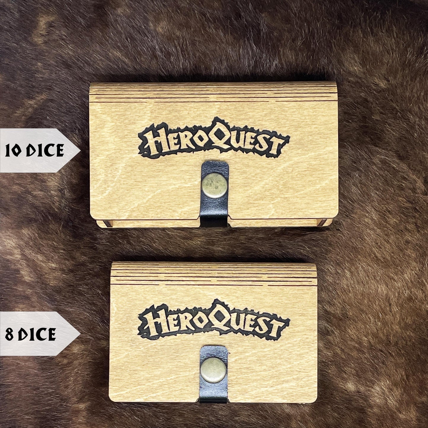 Heroquest Scatola porta dadi in legno con dadi da combattimento e movimento in legno versione 1989 o 2021. Scatola per dadi originali.