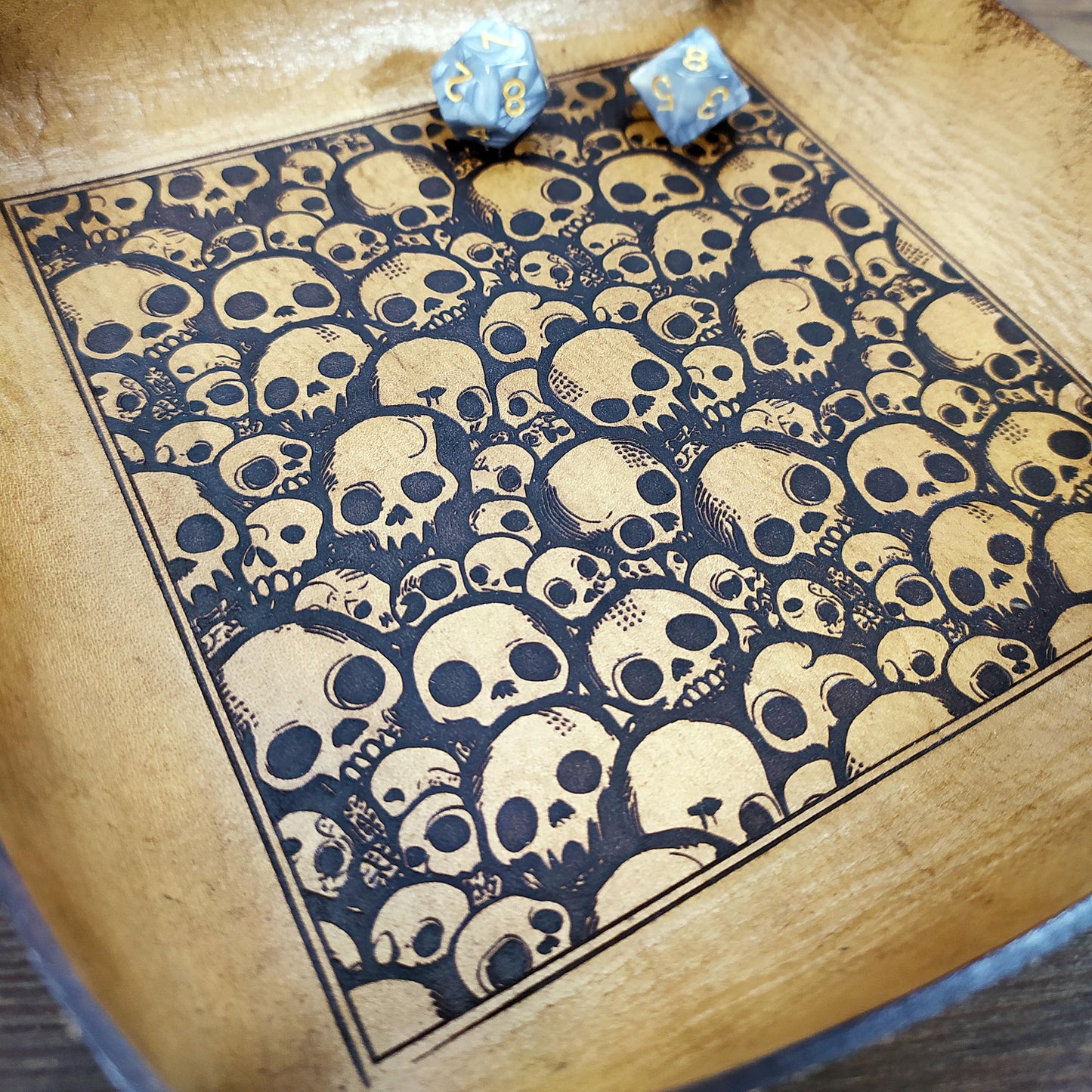 Lancia Dadi in Vera Pelle – Portatile, Vuota tasche, GDR, Giochi da Tavolo e wargames | 16 Design: Cthulhu, LOTR, Drago, Lupo, DM e altri