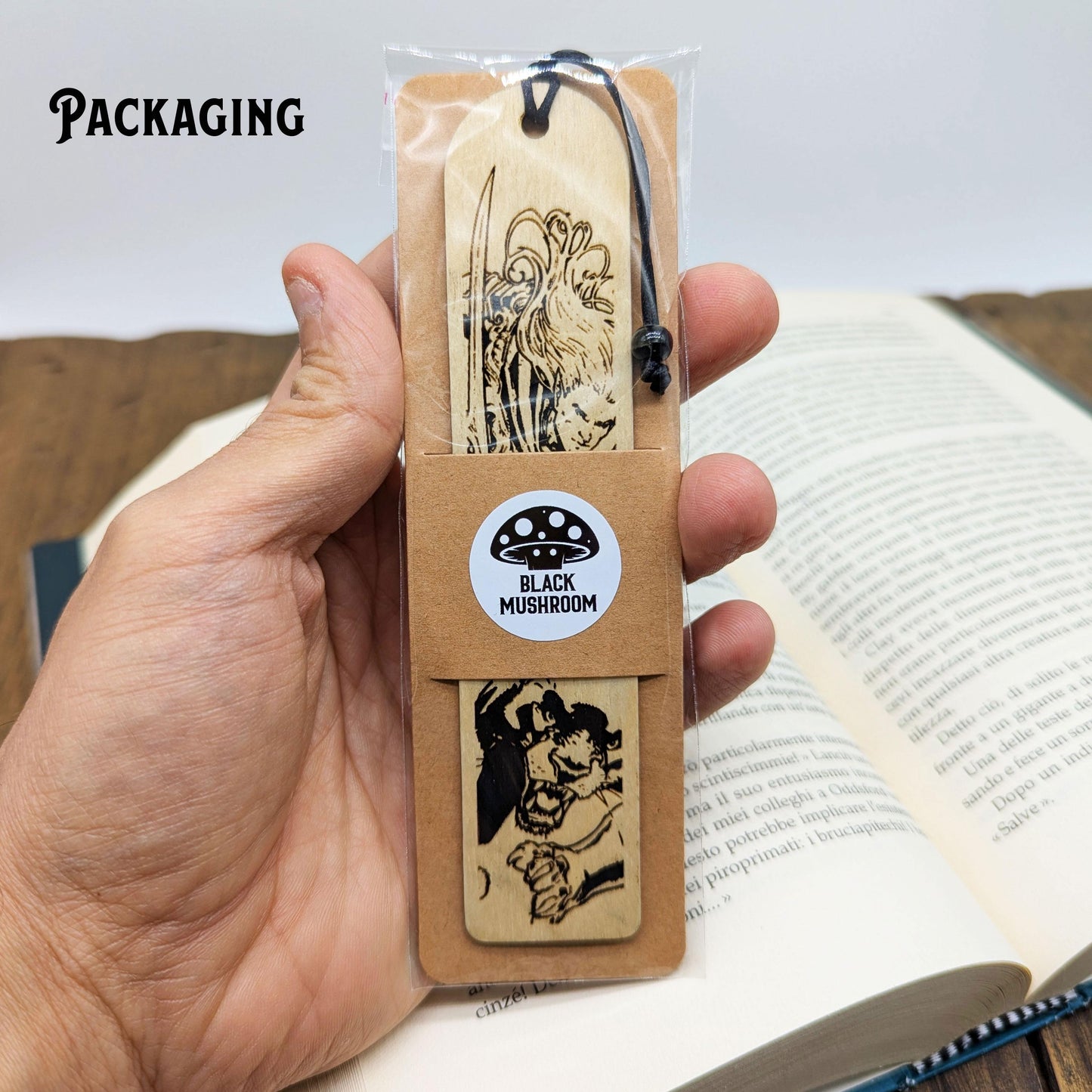 Segnalibro in legno raffigurante una texture di mostri – Regalo fantasy horror per lettori e giocatori di ruolo – Design grimdark