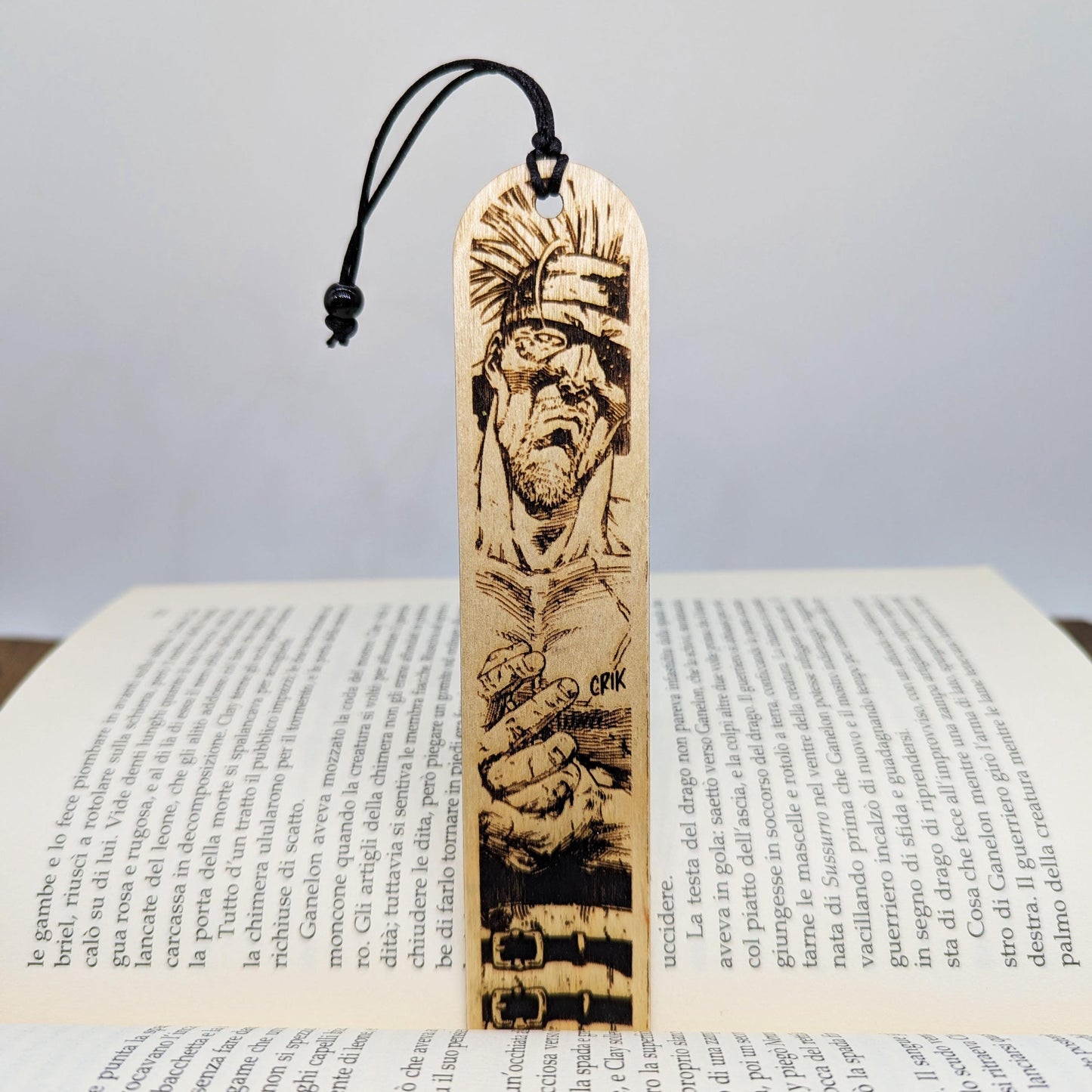 Set di segnalibri in legno ispirati a Vinland Saga – Incisione dettagliata di Thorfinn, Askeladd e Thorkell – Regalo per fan anime e manga