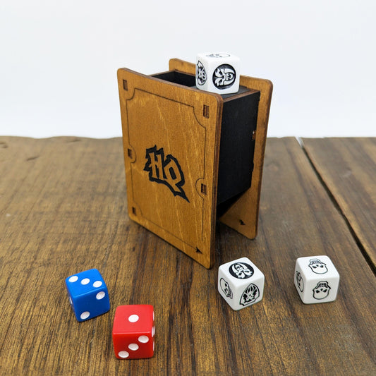 Mini Torre Lancia Dadi in Legno per HeroQuest – Porta Dadi da Viaggio Compatto con Cinghia in Pelle Opzionale