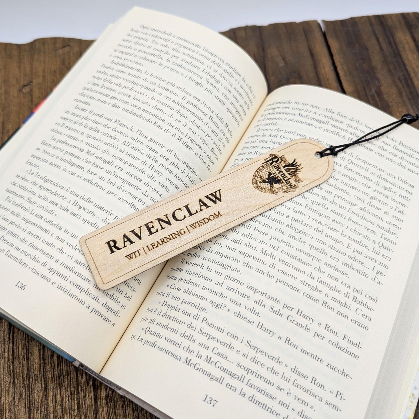 Set segnalibri Case Harry Potter, stemmi Hogwarts in legno